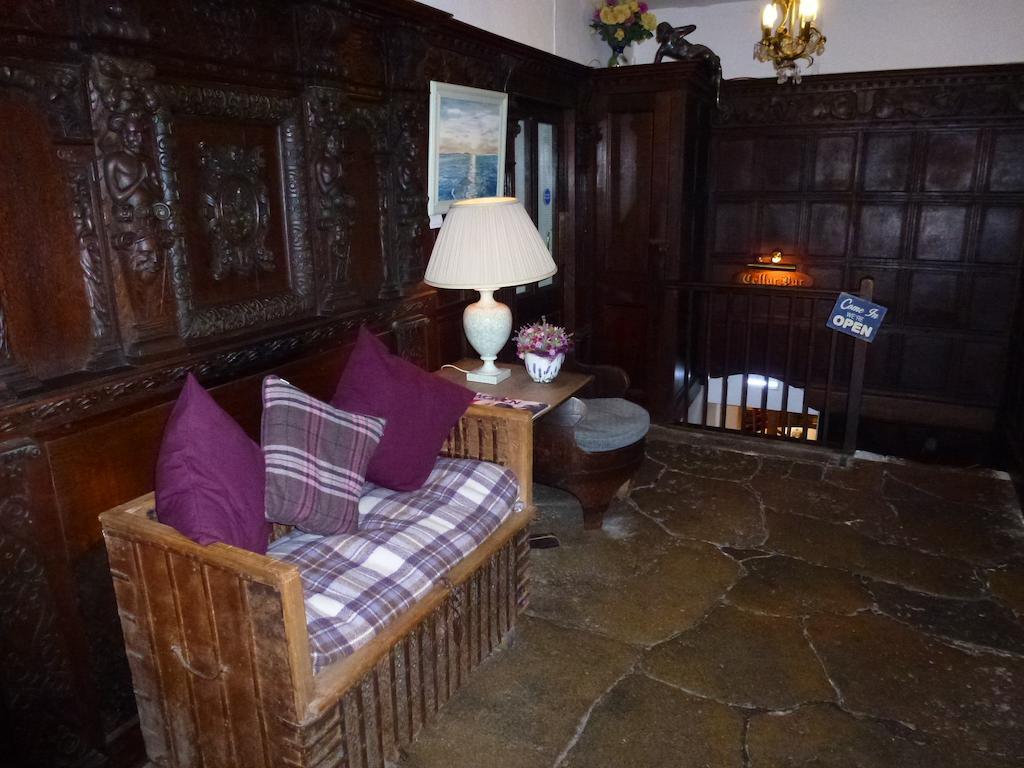 Отель The Manor House Puncknowle Экстерьер фото
